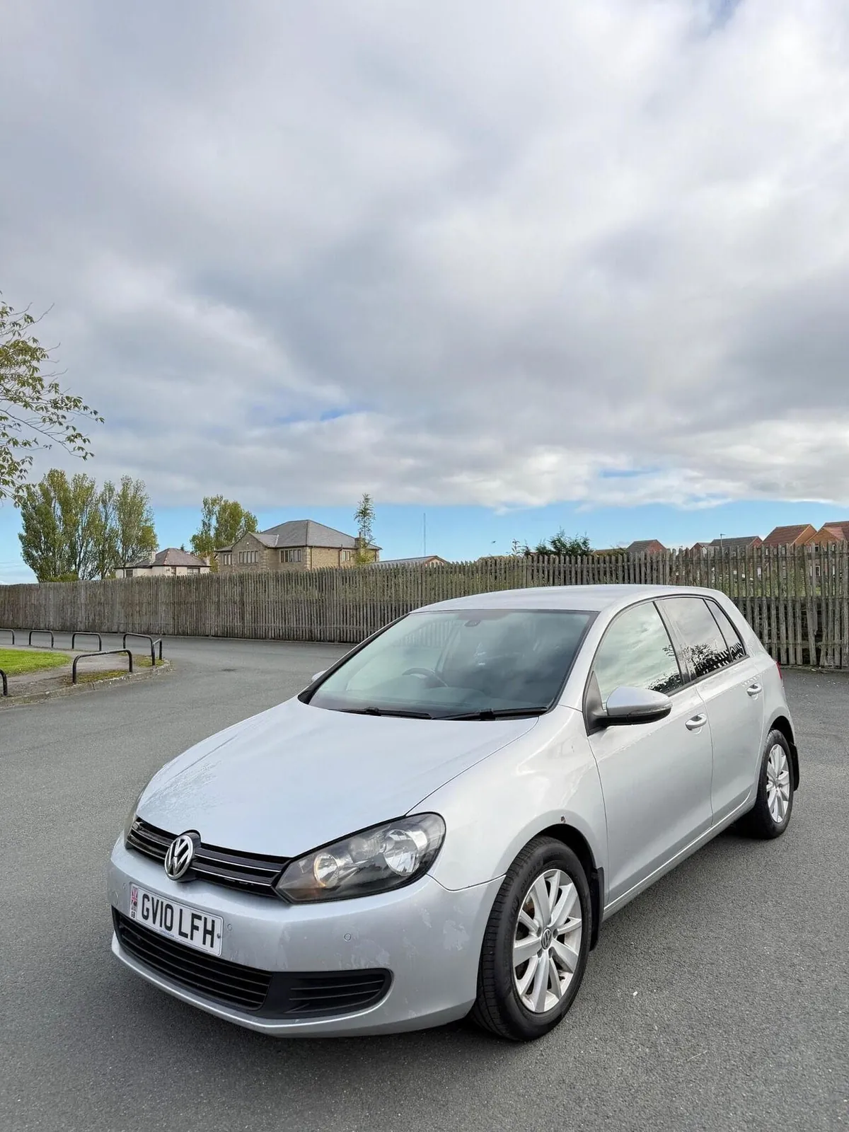Volkswagen Golf 2010 photo 3