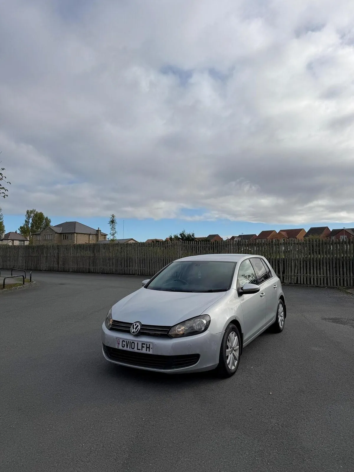 Volkswagen Golf 2010 photo 4