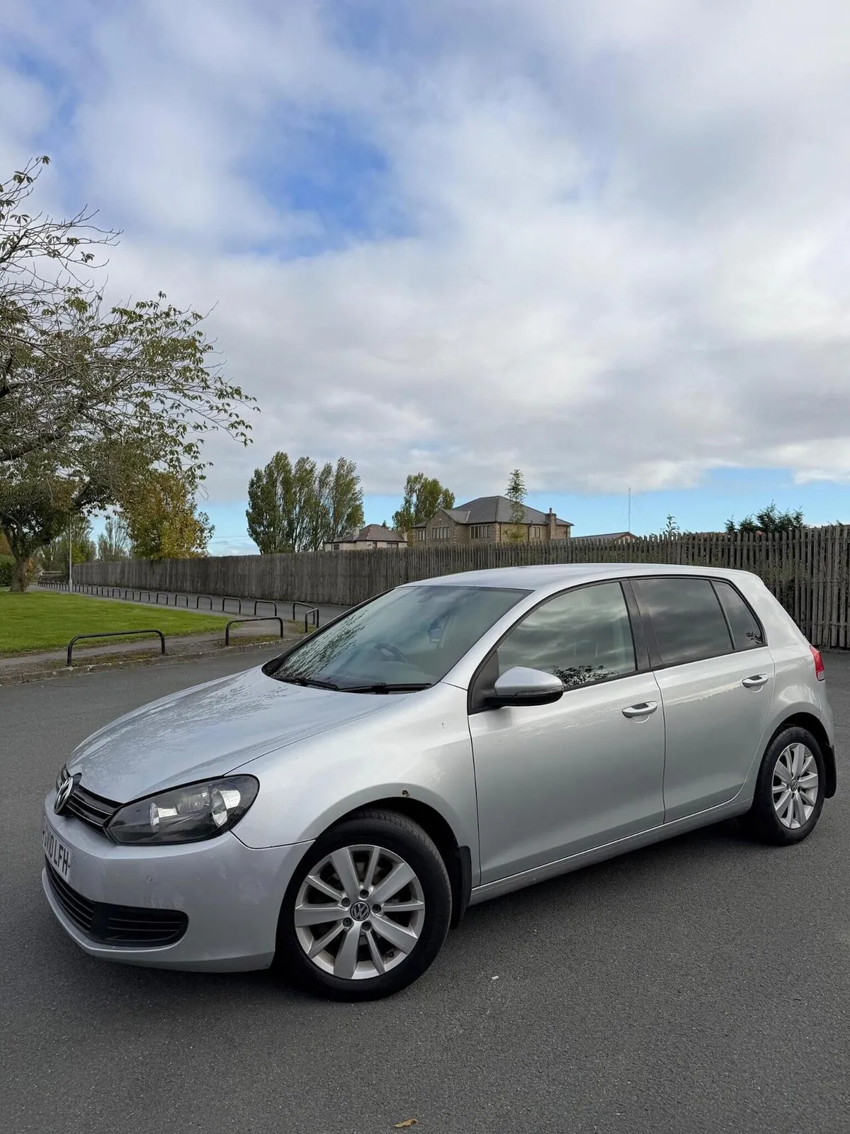 Volkswagen Golf 2010 photo 5
