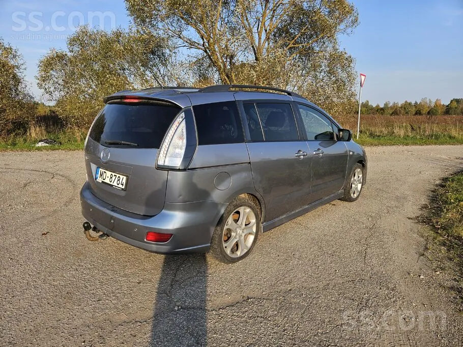 Mazda Mazda5 2010 photo 3