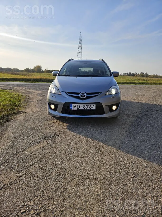 Mazda Mazda5 2010 photo 2