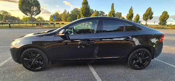 Volvo S60 2013 photo 3