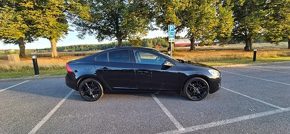 Volvo S60 2013 photo 2
