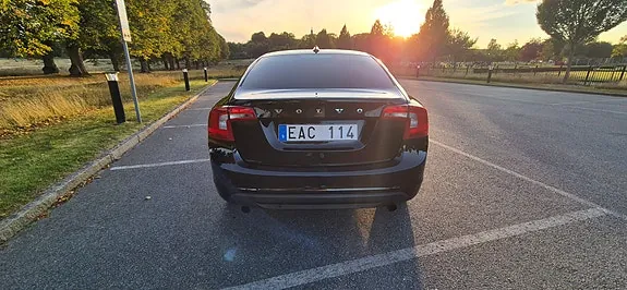 Volvo S60 2013 photo 4