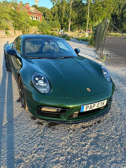 Porsche 911 Carrera Gts
