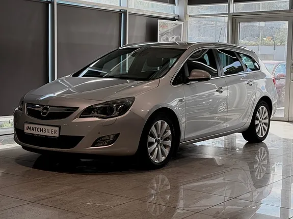 Opel Astra 2011 photo 4