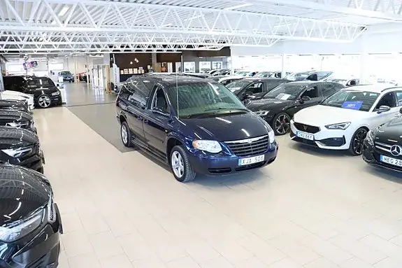 Chrysler Town & Country 2005 photo 3