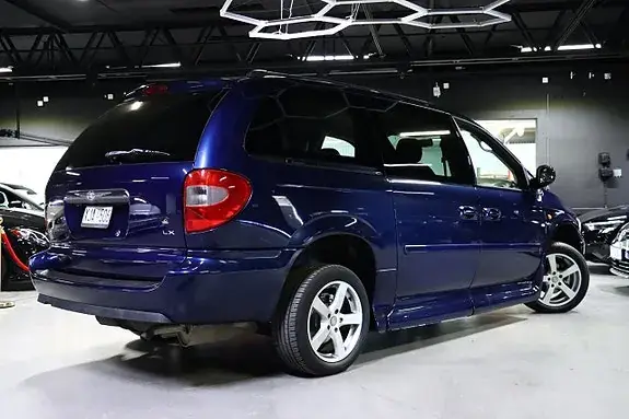 Chrysler Town & Country 2005 photo 4