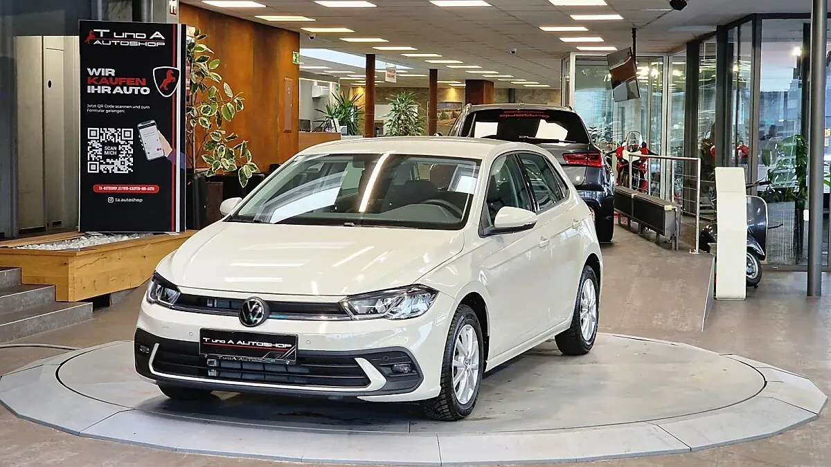 Volkswagen Polo 2023 photo 2