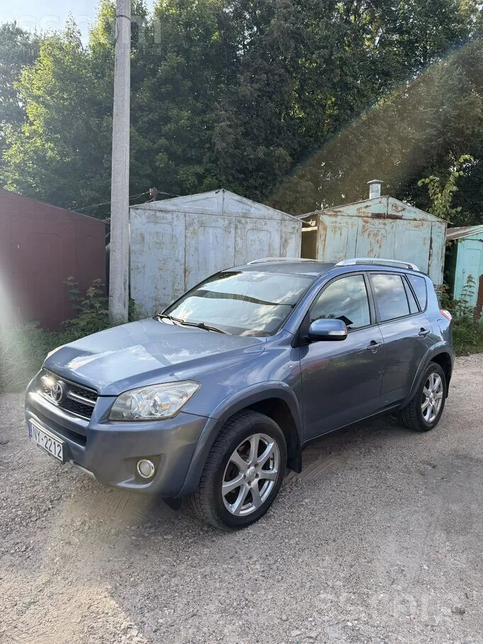 Toyota Rav4 2009 photo 2