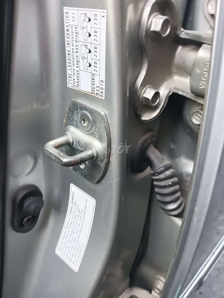 Toyota Innova 2011 photo 4