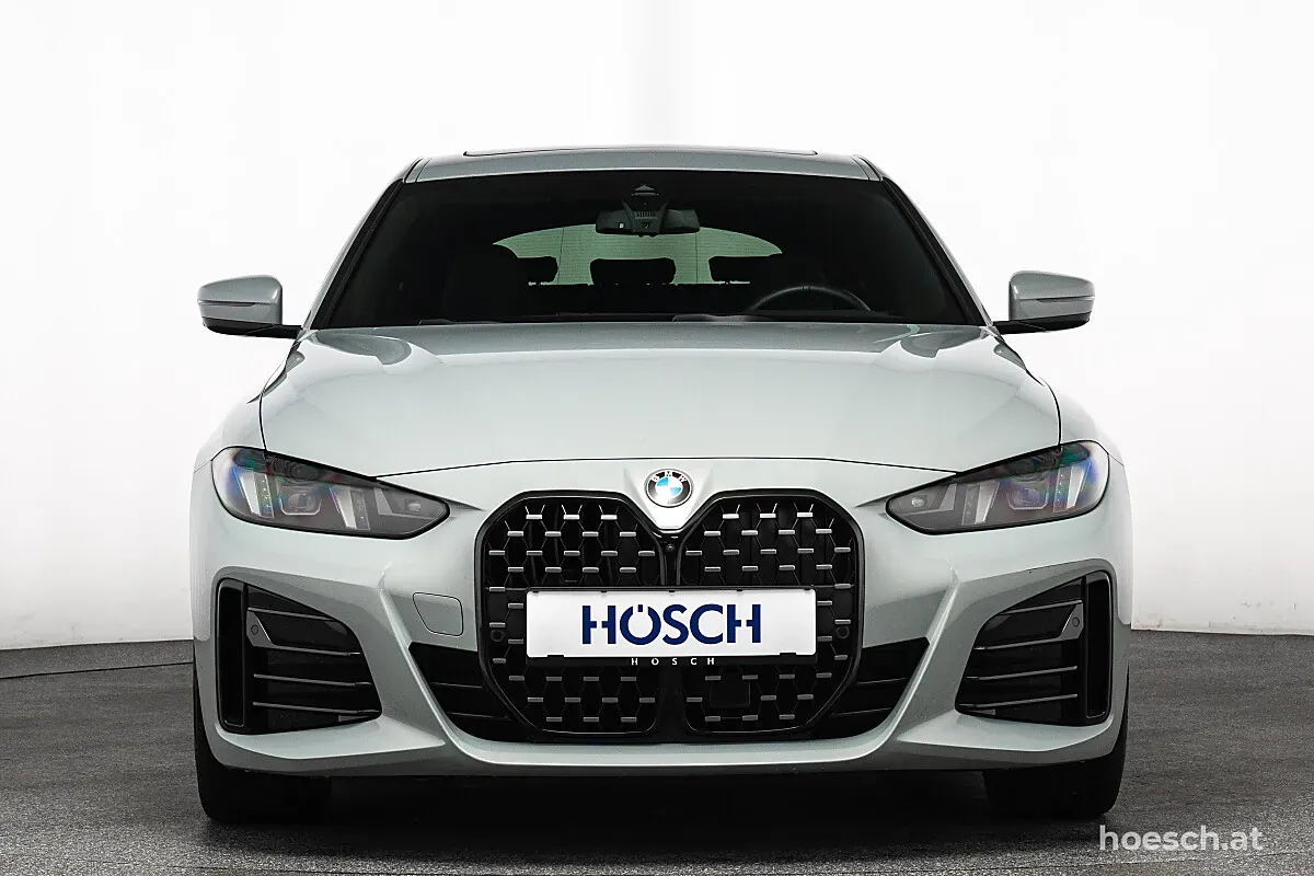 BMW 4 Series 2025 photo 2