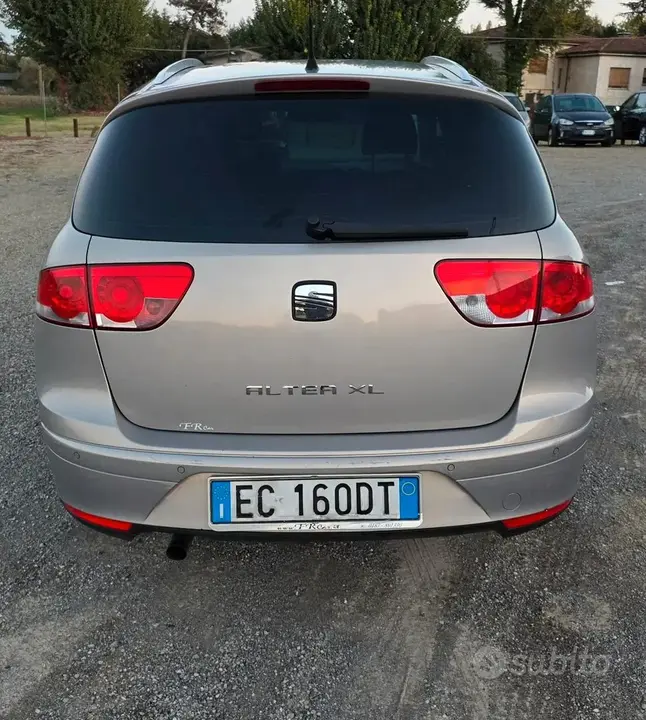 Seat Altea 2011 photo 4