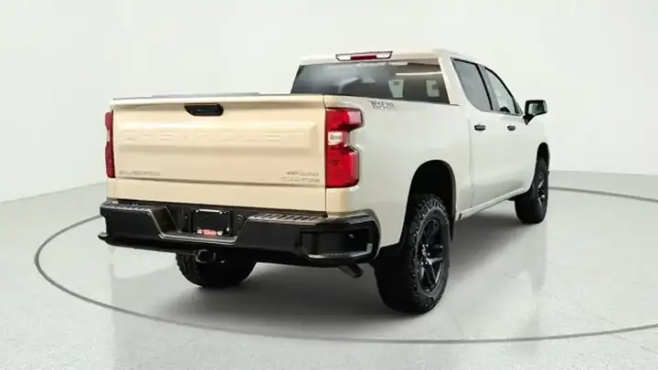 Chevrolet Silverado 1500 2026 photo 3