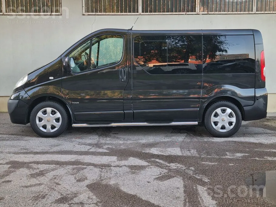 Opel Vivaro 2009 photo 5