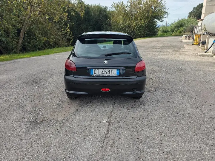 Peugeot 206 2005 photo 4