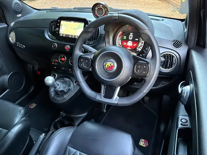 Abarth 595 2023 photo 3