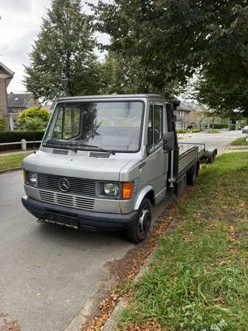 Mercedes-Benz 409D