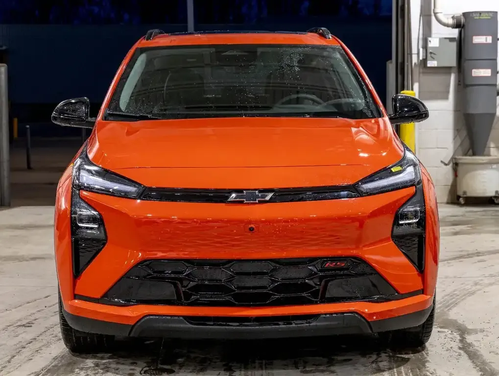Chevrolet Bolt 2027 photo 2