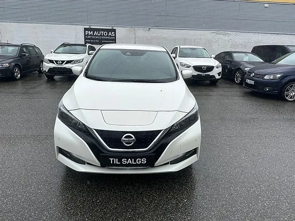 Nissan Leaf 2018 photo 2