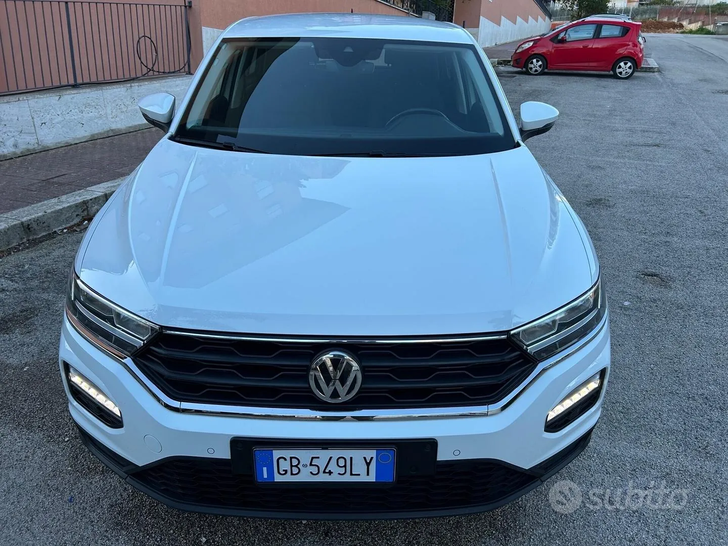 Volkswagen T-Roc 2019 photo 3