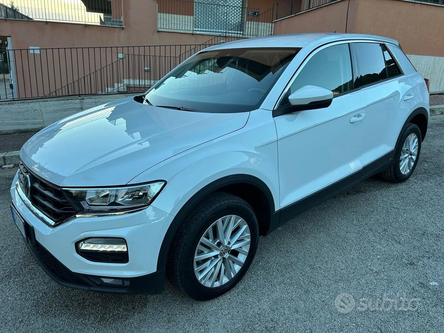Volkswagen T-Roc 2019 photo 4