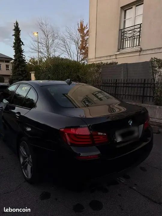 BMW 5 Series 2012 photo 2