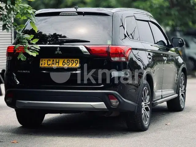 Mitsubishi Outlander 2015 photo 2