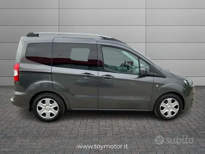 Ford Tourneo Courier 2017 photo 4
