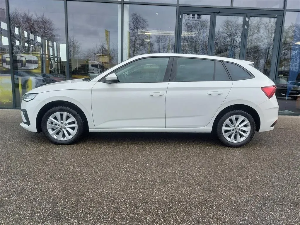 Skoda Scala 2024 photo 2