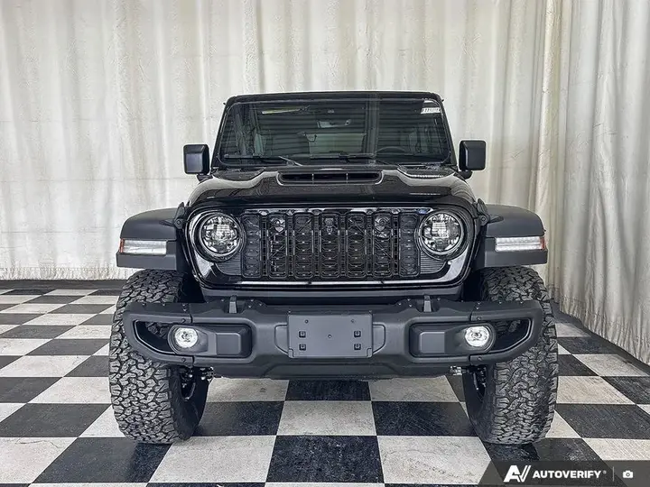 Jeep Wrangler 2026 photo 2