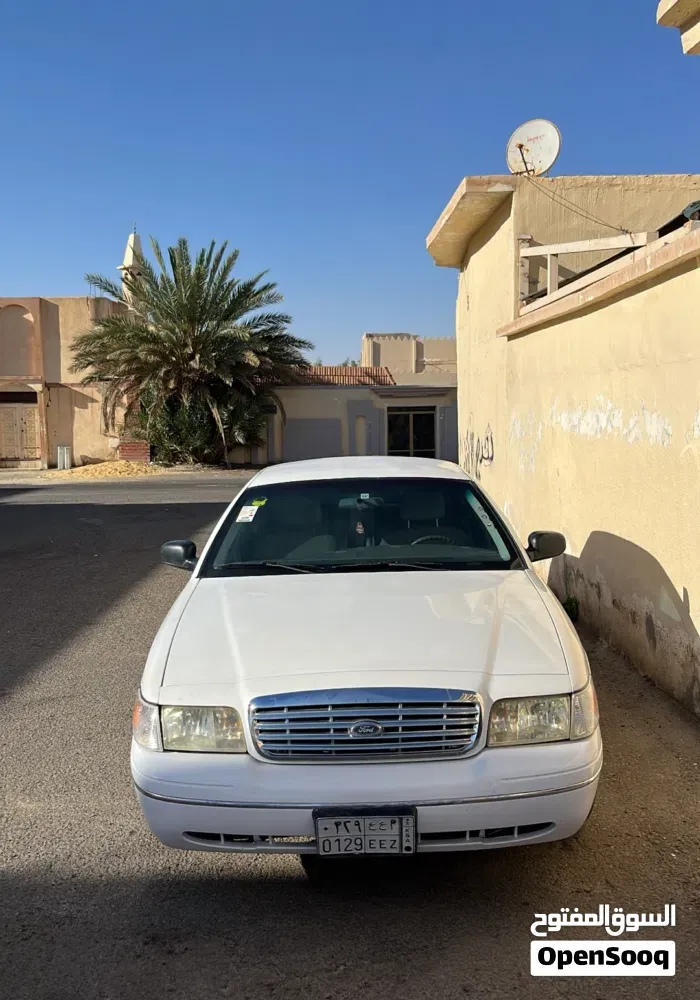 Ford Crown Victoria