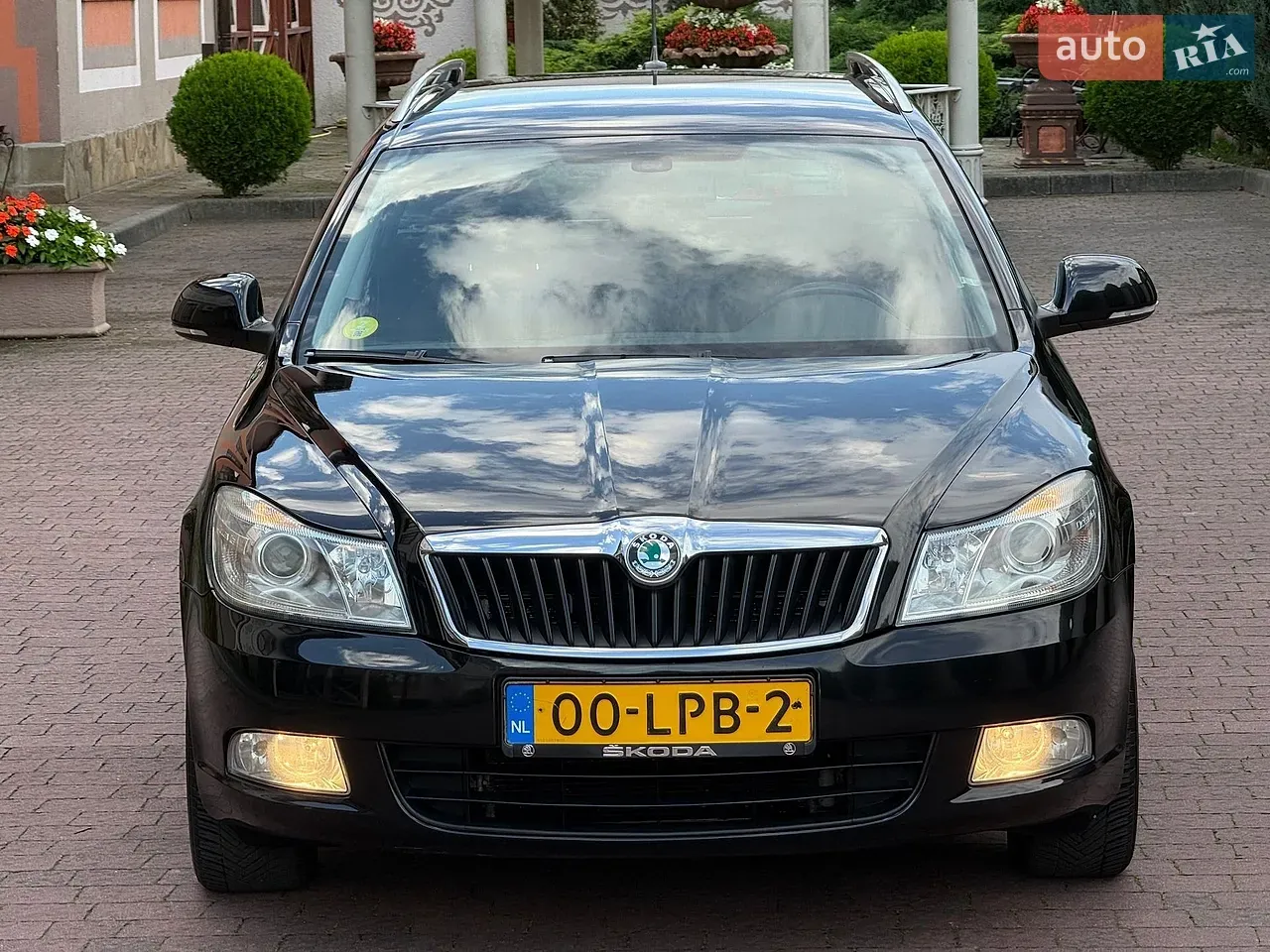 Skoda Octavia 2012 photo 4