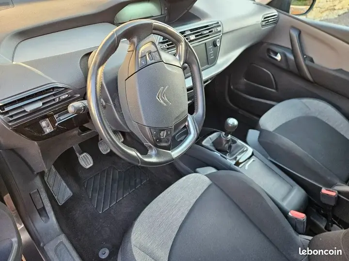 Citroen C4 Picasso 2017 photo 5