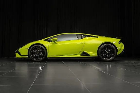 Lamborghini Huracan 2023 photo 2