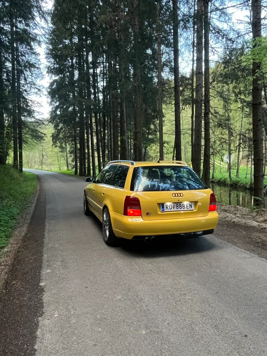 Audi A4 1999 photo 3
