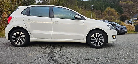 Volkswagen Polo 2016 photo 4