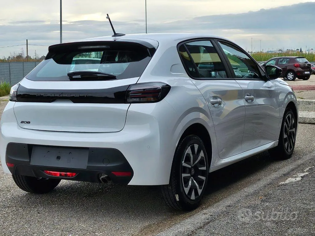 Peugeot 208 2025 photo 5