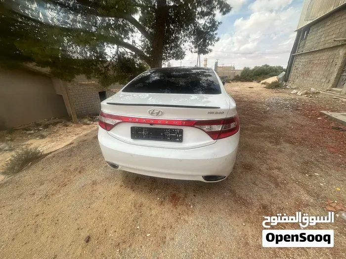 Hyundai Azera 2013 photo 3