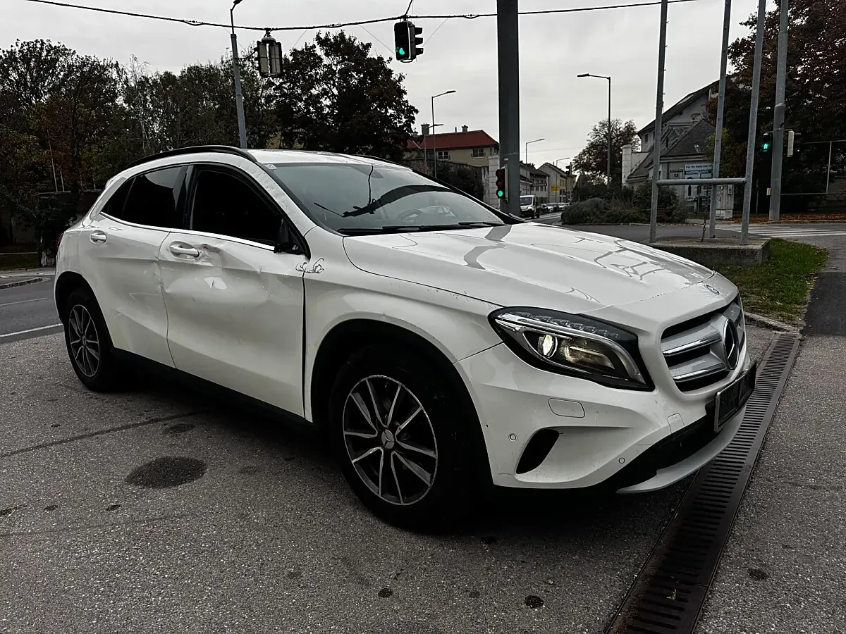Mercedes-Benz Gla Class