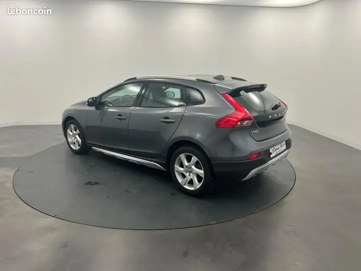 Volvo V40 Cross Country 2014 photo 3