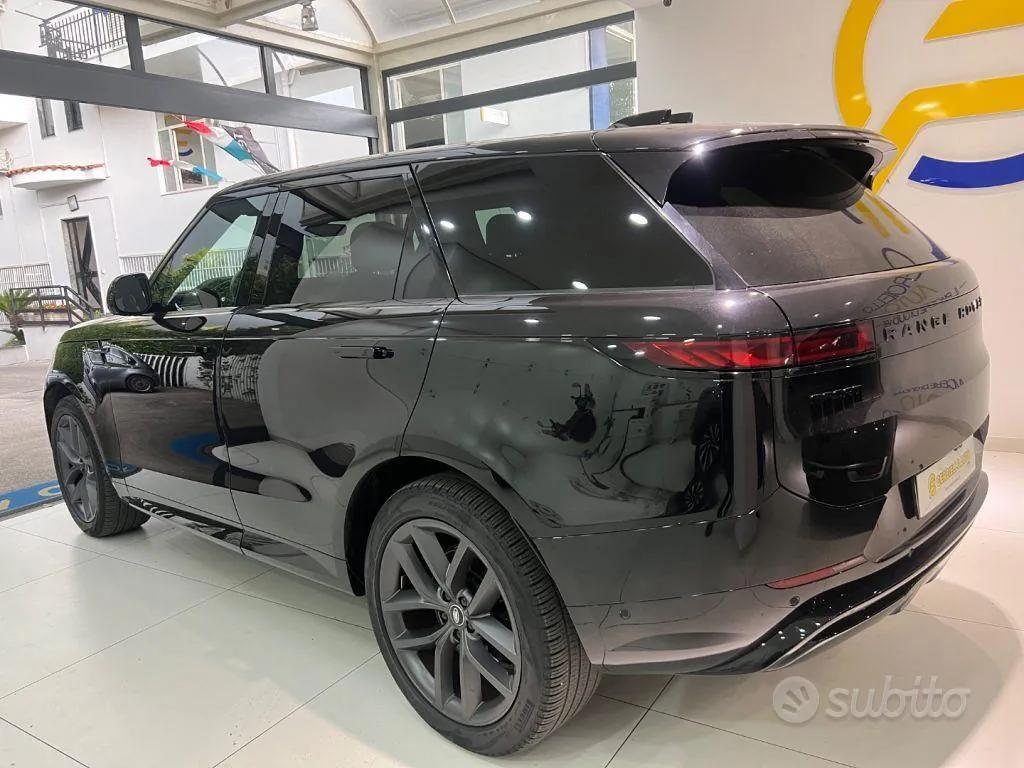 Land Rover Range Rover Sport 2023 photo 3
