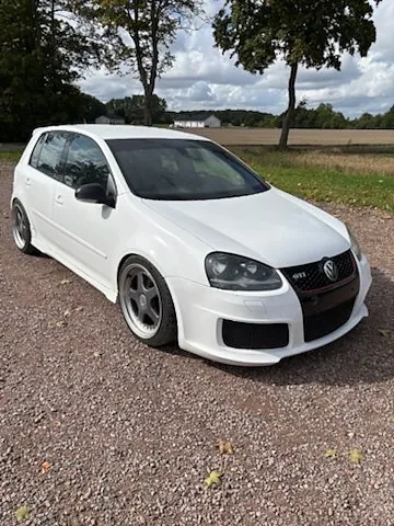Volkswagen Golf V