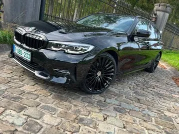 BMW 318I