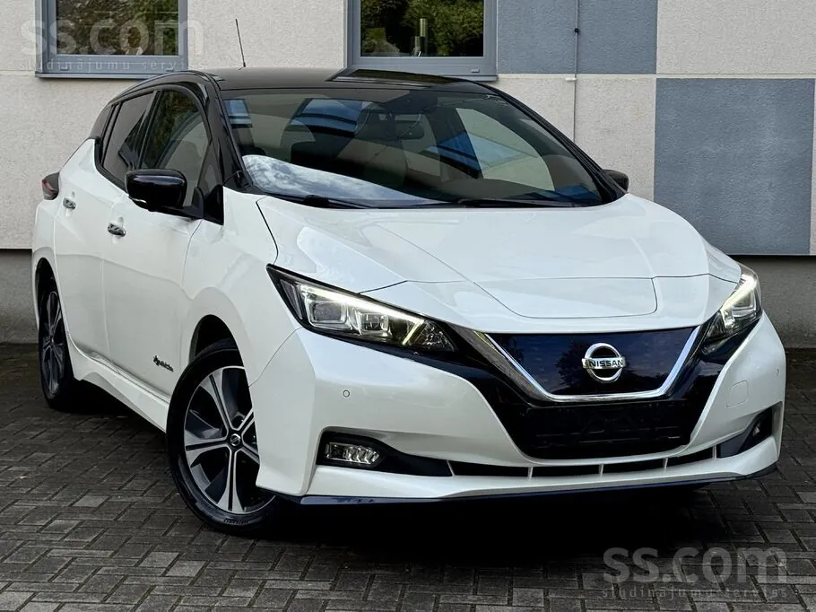 Nissan Leaf 2020 photo 2