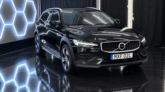 Volvo V60 Cross Country 2022 photo 3