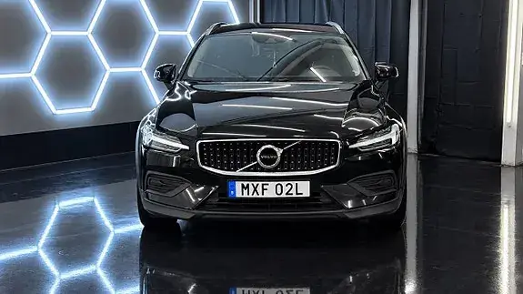 Volvo V60 Cross Country 2022 photo 2