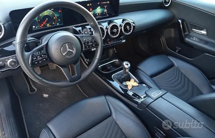 Mercedes-Benz C-Class 2019 photo 3