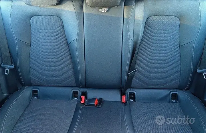 Mercedes-Benz C-Class 2019 photo 4