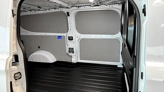 Ford E-Custom 2026 photo 5